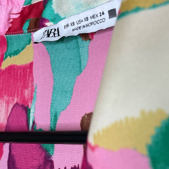 Zara Tops Zara Pink Floral Top Poshmark